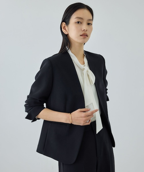 ROPE'（ロペ）の「トリアセダブルクロス Ｖネックジャケット/イージーケア・セットアップ対応・26SS（ノーカラージャケット・レディース・ベージュ/ネイビー・36/38/40）」の21枚目の写真