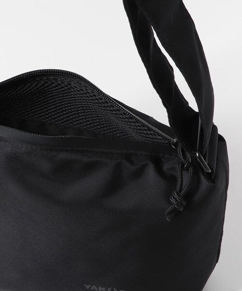 URBAN RESEARCH DOORS(アーバンリサーチドアーズ)の「『別注』YAKPAK×DOORS SHOULDER BAG S(ショルダーバッグ・メンズ・BLACK/CHARCOAL/BROWN/WHITE・-)」の13枚目の写真