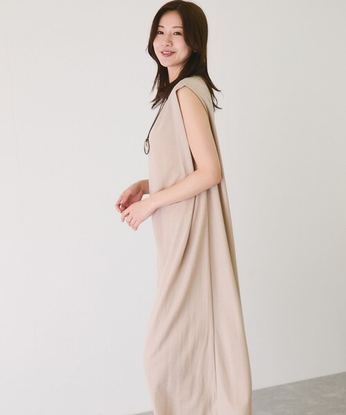 Jayro（ジャイロ）の「カノコ肩タックフレアワンピース（ワンピース・レディース・ブラック/グレー系/キャメル/イエロー・F）」の17枚目の写真