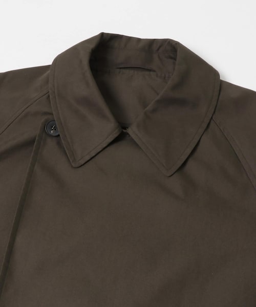 URBAN RESEARCH DOORS(アーバンリサーチドアーズ)の「TCツイル オーバーフィット トレンチコート(ステンカラーコート・メンズ・BROWN/NAVY・M/L)」の5枚目の写真