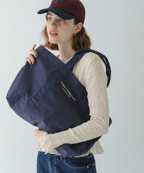 URBAN RESEARCH Sonny Label（アーバンリサーチサニーレーベル）の「SLEEPY WEEKDAY TOTEBAG（トートバッグ・レディース・BRN×NVY/GREEN/NAVY・One）」の3枚目の写真
