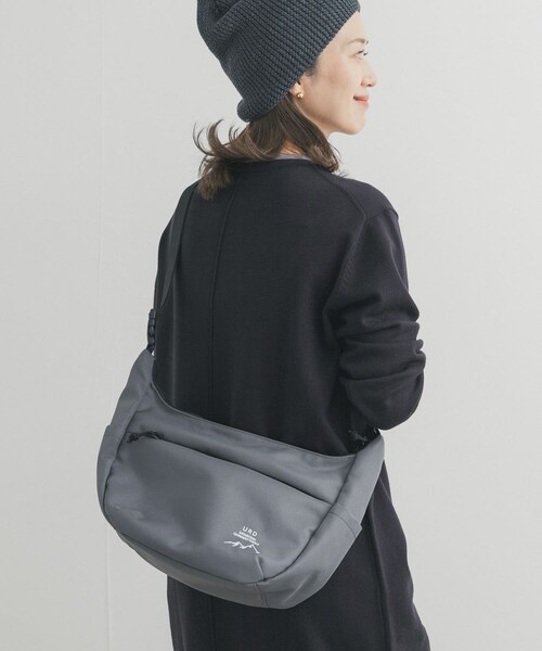 URBAN RESEARCH DOORS（アーバンリサーチドアーズ）の「URD SHOULDER BAG（ショルダーバッグ・メンズ・BLACK/SAGE GRAY・-）」の17枚目の写真