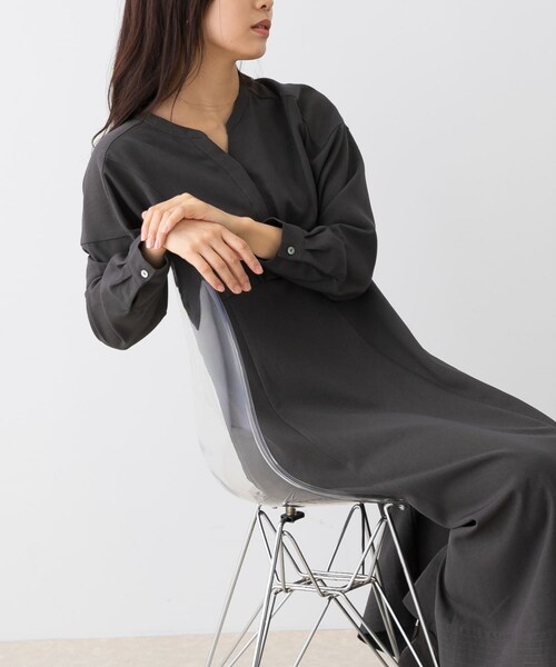 URBAN RESEARCH ROSSO（アーバンリサーチロッソ）の「『UR TECH SMOOTHLUXE』F by ROSSO　キーネックワンピース（ワンピース・レディース・BEIGE/C/GRAY/BLACK・36/38）」の20枚目の写真