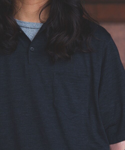 ADAM ET ROPE'（アダムエロペ）の「【BATONER for WILD LIFE TAILOR】WOOL天竺 ハーフスリーブ ニットポロ（ポロシャツ・メンズ・ブラック系・2/3/4）」の12枚目の写真