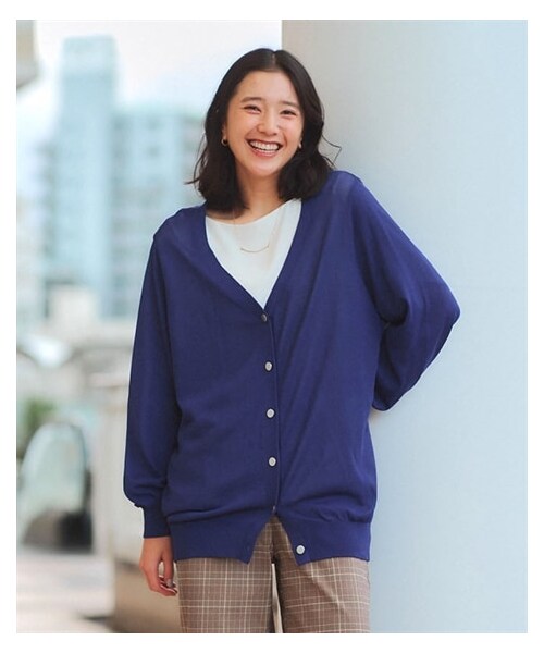 nissen（ニッセン）の「大きいサイズ ひんやりサマーニットオーバーサイズカーディガン（UVカット・接触冷感・遮熱）（カーディガン/ボレロ・レディース・ミントグリーン/黒/モカグレー/ディープブルー・L/LL/3L/4L/5L/6L/8L/10L）」の4枚目の写真