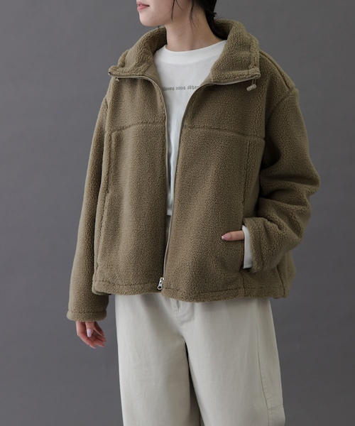 URBAN RESEARCH DOORS（アーバンリサーチドアーズ）の「FORK&SPOON　スタンドカラーボアブルゾン（ブルゾン・レディース・BLACK/BEIGE・1）」の2枚目の写真