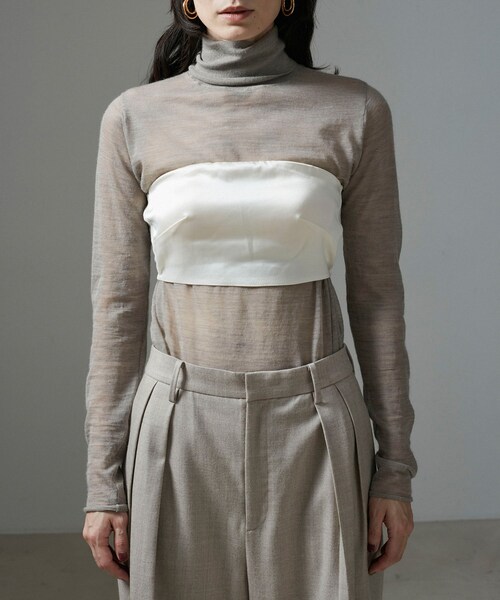 ADAM ET ROPE'（アダムエロペ）の「アセテートサテンベアトップ（チューブトップ・レディース・ブラック/オフホワイト・M/S）」の11枚目の写真