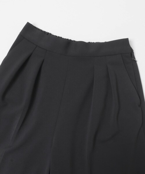 URBAN RESEARCH ROSSO（アーバンリサーチロッソ）の「ストレッチツイルタックストレートパンツ（その他パンツ・レディース・L.BEIGE/BLACK・36/38）」の16枚目の写真