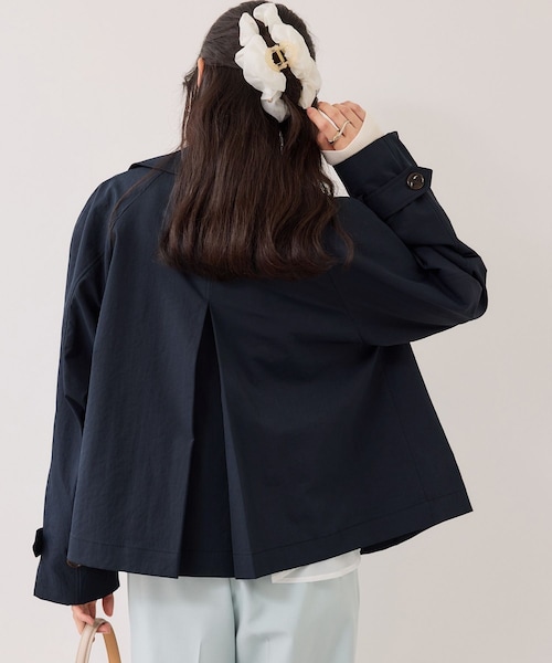 VIS（ビス）の「ショートトレンチコート/UVケア・撥水・花粉ガード（トレンチコート・レディース・ベージュ系/ネイビー・F）」の22枚目の写真