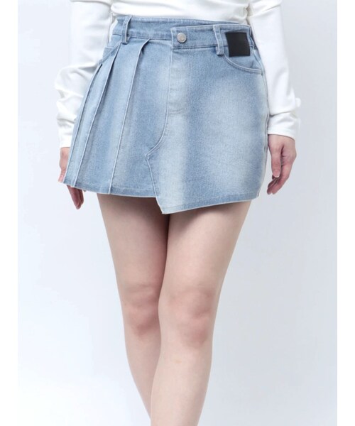 EATME（イートミー）の「アシンメトリープリーツミニデニムスカート（デニムスカート・レディース・ブラック/アイスブルー・S/M）」の7枚目の写真