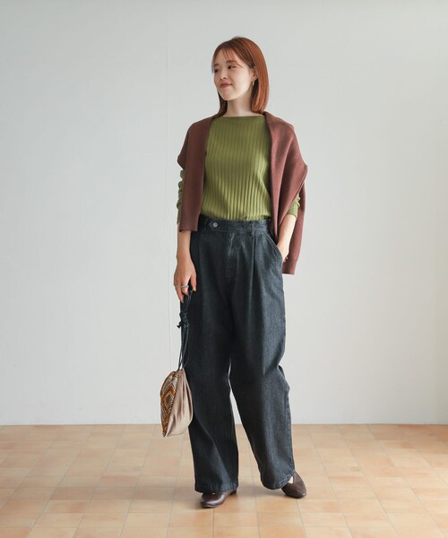 URBAN RESEARCH DOORS（アーバンリサーチドアーズ）の「『セットアップ対応』 フロントタックストレートデニム（デニムパンツ・レディース・BLACK/INDIGO・S/M）」の16枚目の写真