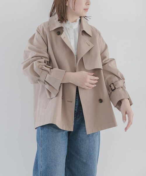URBAN RESEARCH Sonny Label（アーバンリサーチサニーレーベル）の「撥水ショートトレンチコート（ステンカラーコート・レディース・ベージュ/ネイビー・36/38）」の13枚目の写真