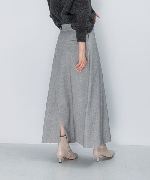 URBAN RESEARCH ROSSO（アーバンリサーチロッソ）の「タックスカート（スカート・レディース・LIGHTGRAY/BROWN・36/38）」の4枚目の写真