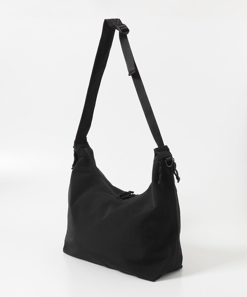 URBAN RESEARCH DOORS(アーバンリサーチドアーズ)の「撥水MULTIPOCKET SHOULDER(ショルダーバッグ・メンズ・BLACK/D.GRAY/NAVY・-)」の6枚目の写真