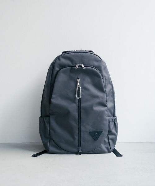 ADAM ET ROPE'(アダムエロペ)の「《WEB限定・新色追加》【ROUTINE】バックパック / 撥水 / マザーズバッグ(バックパック/リュック・メンズ・チャコール・F)」の1枚目の写真