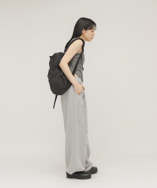 KBF（ケイビーエフ）の「アウトポケットナイロンバックパック（バックパック/リュック・レディース・PINK/BEIGE/BLACK・One）」の7枚目の写真