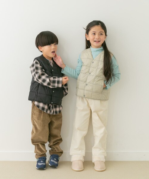 URBAN RESEARCH DOORS(アーバンリサーチドアーズ)の「TAION V-NECK BUTTON DOWN VEST(KIDS)(ダウンジャケット/コート・キッズ・ICEGRAY/BLACK/BEIGE・110/120/130/140)」の18枚目の写真