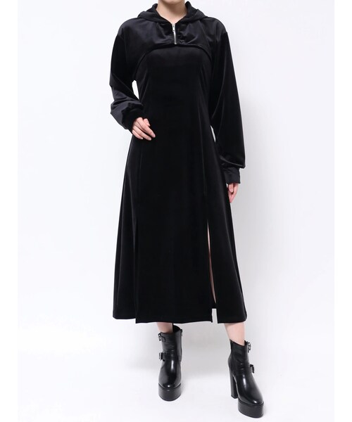 【値下げしました】ONE PIECE ベロアパーカー　黒 ベロアクロップパーカーセットワンピ