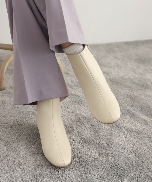 URBAN RESEARCH DOORS（アーバンリサーチドアーズ）の「ラウンドトゥブーツ（ブーツ・レディース・CREAM/BLACK・36/37/38）」の17枚目の写真