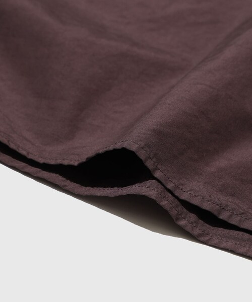 ADAM ET ROPE'(アダムエロペ)の「【AURALEE/オーラリー】GARMENT-DYED FINX SHUTTLE WEATHER SHIRT(シャツ/ブラウス・メンズ・ホワイト/ダークブラウン・3/4)」の12枚目の写真