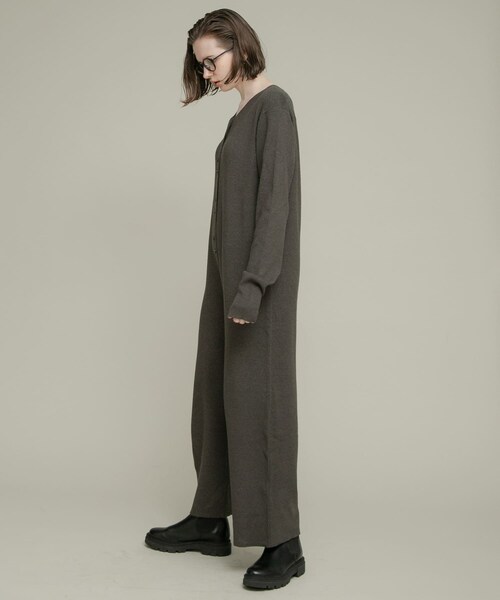 URBAN RESEARCH Sonny Label（アーバンリサーチサニーレーベル）の「ニットオールインワン（つなぎ/オールインワン・レディース・チャコール/ベージュ・36/38）」の10枚目の写真
