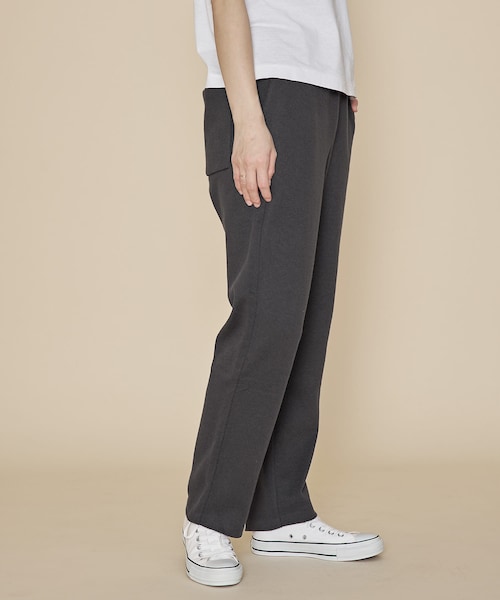 URBAN RESEARCH DOORS(アーバンリサーチドアーズ)の「UNIFY Tapered Knit Pants∴(その他パンツ・レディース・LIGHT GREY/CHARCOAL・1/2)」の4枚目の写真