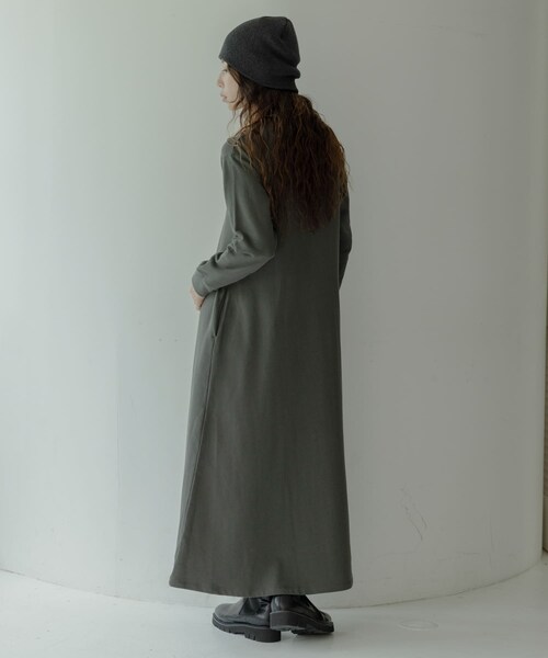 URBAN RESEARCH Sonny Label（アーバンリサーチサニーレーベル）の「『別注』Champion×Sonny Label　裏毛スウェットテントワンピース（ワンピース・レディース・オフブラック/ブラック/グレー・S/FREE）」の11枚目の写真