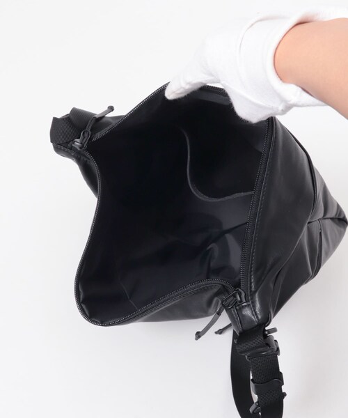 URBAN RESEARCH（アーバンリサーチ）の「『別注』BAICYCLON by bagjack×URBAN RESEARCH　SHOULDER BAG SMALL（ショルダーバッグ・メンズ・BLACK・Free）」の14枚目の写真