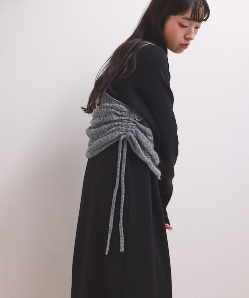 ADAM ET ROPE'(アダムエロペ)の「【WEB限定】ニットキャミソールセットワンピース(ワンピース・レディース・ブラック/チャコール/ダークブラウン・F)」の1枚目の写真