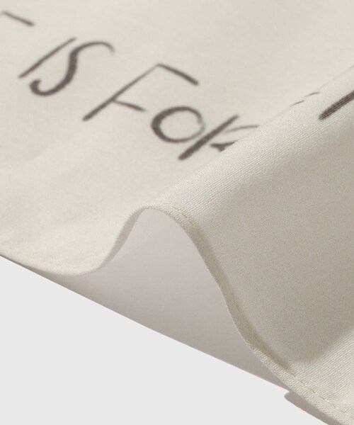 ADAM ET ROPE'（アダムエロペ）の「【KYOU/キョウ】ESSENTIAL.02 Graphic Printed Scarf（ストール/ショール・メンズ・ホワイト系・F）」の6枚目の写真