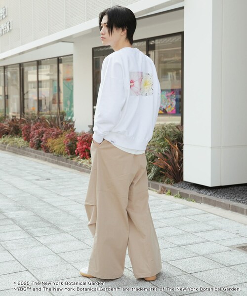 SENSE OF PLACE by URBAN RESEARCH(センスオブプレイスバイアーバンリサーチ)の「NYBG クルーネックルーズスウェットA(スウェット・メンズ・GREEN/WHITE/BLACK・M/L)」の18枚目の写真