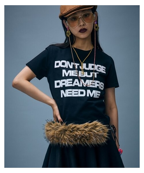 nissen（ニッセン）の「ロゴプリントコンパクトTシャツ＜大きいサイズ有＞GEVS.（Tシャツ/カットソー・レディース・オフホワイト/黒・6L/8L/10L）」の5枚目の写真