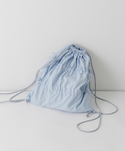 SMELLY（スメリー）の「ドロストギャザーナップサック（バックパック/リュック・レディース・L.BLU/BLK・-）」の2枚目の写真