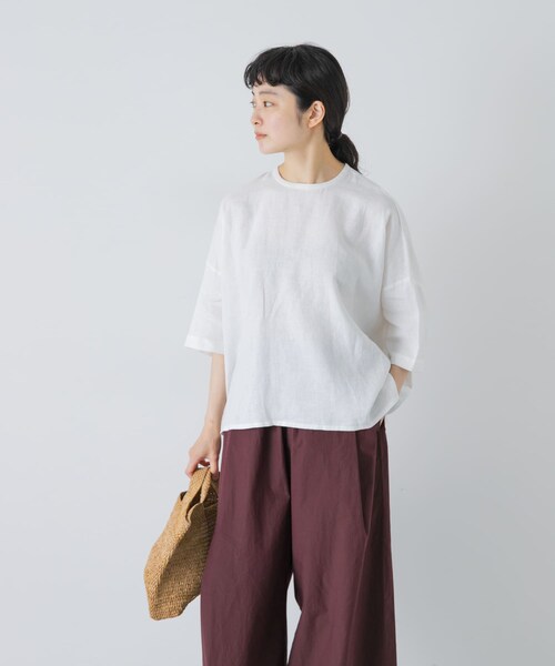 かぐれ（カグレ）の「リネンクルーネック半袖シャツ（シャツ/ブラウス・レディース・OFF/BLACK/ROYAL BLUE・Free）」の6枚目の写真
