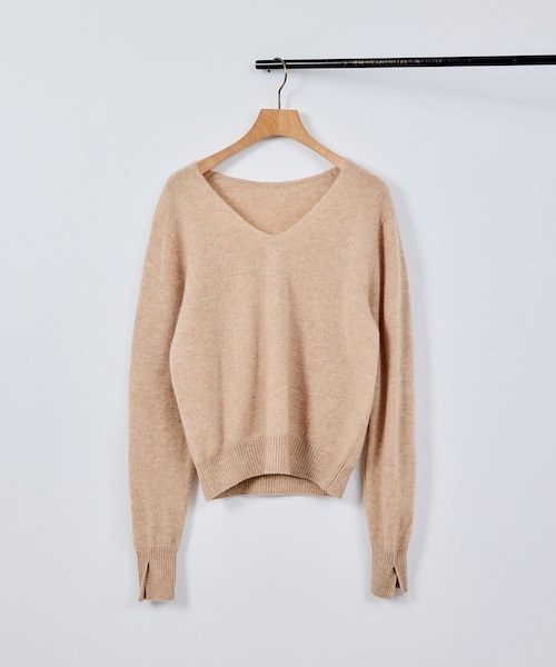 ROPE'（ロペ）の「カシミヤVネックニットプルオーバー（ニット/セーター・レディース・ブラック/ベージュ/ピンク系/グレー/レッド・F）」の7枚目の写真