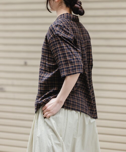 URBAN RESEARCH DOORS（アーバンリサーチドアーズ）の「FORK&SPOON　コットンレーヨンチェックシャツ（シャツ/ブラウス・レディース・OFFｘBLK/CCLｘBRN・1）」の19枚目の写真