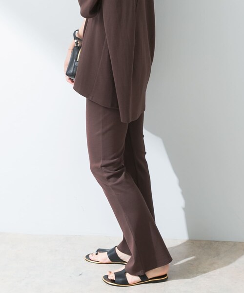 URBAN RESEARCH ROSSO(アーバンリサーチロッソ)の「『UR TECH ひやサラクール』F by ROSSO スリットフレアパンツ(その他パンツ・レディース・BLACK/OFFWHITE/BROWN・36/38)」の21枚目の写真