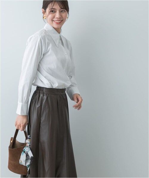 URBAN RESEARCH ROSSO（アーバンリサーチロッソ）の「F by ROSSO　トリミングレースビッグカラーシャツ（シャツ/ブラウス・レディース・OFF WHITE/NAVY/OW STRIPE・FREE）」の18枚目の写真