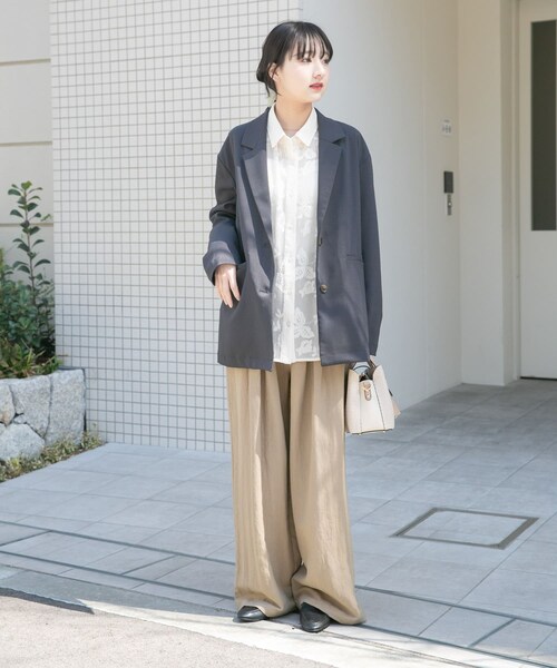 ITEMS URBANRESEARCH(アイテムズ アーバンリサーチ)の「ルーズテーラード強撚ジャケット(テーラードジャケット・レディース・KHK/Y.BEG/CHA・Free)」の9枚目の写真
