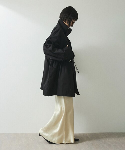 ADAM ET ROPE'（アダムエロペ）の「【WEB限定】スタンドカラーハーフモッズコート（モッズコート・レディース・ブラック/オフホワイト/カーキ系・F）」の8枚目の写真