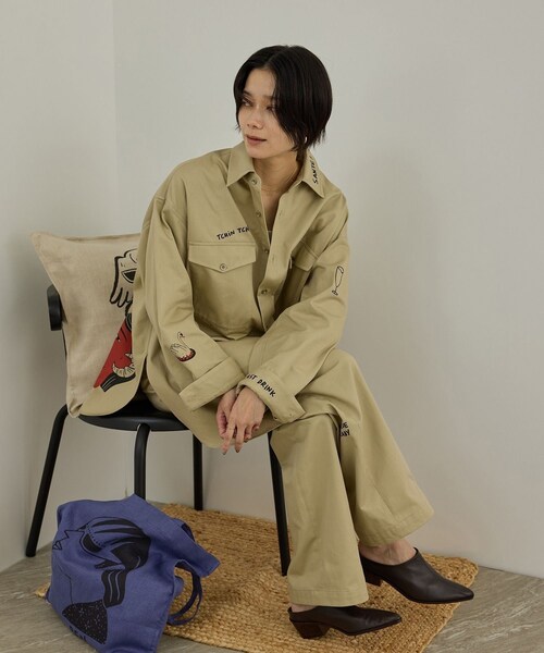 ADAM ET ROPE'(アダムエロペ)の「【Camille de Cussac by SALON】アートリネントートバッグ/ A4対応(トートバッグ・レディース・ベージュ/ブルー/レッド・F)」の15枚目の写真