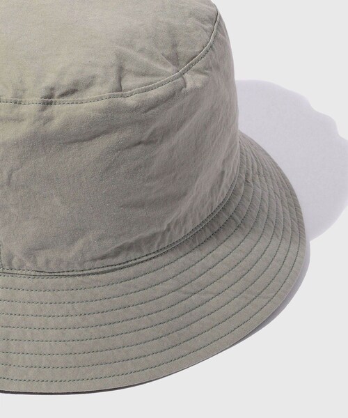ADAM ET ROPE'(アダムエロペ)の「【KIJIMA TAKAYUKI/キジマ タカユキ】REVERSIBLE BUCKET/6PANEL HAT(ハット・メンズ・ブラック/グリーン・F)」の6枚目の写真