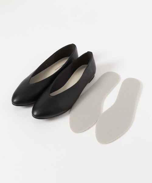 URBAN RESEARCH DOORS(アーバンリサーチドアーズ)の「Vカットパンプス(パンプス・レディース・BLACK/BROWN・35/36/37/38)」の15枚目の写真