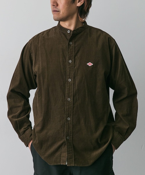 URBAN RESEARCH DOORS（アーバンリサーチドアーズ）の「DANTON　BAND COLLAR SHIRTS LONG-SLEEVE（シャツ/ブラウス・メンズ・MOLE BROWN/SAND BEIGE/CHARCOAL・38/40/42）」の2枚目の写真