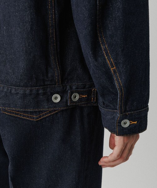 ADAM ET ROPE'(アダムエロペ)の「13oz デニムトラッカーズジャケット / ADAM ET ROPE' JEANS(デニムジャケット・メンズ・ブラック系/ネイビー・L/M/S)」の16枚目の写真