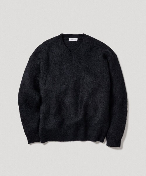 ADAM ET ROPE'（アダムエロペ）の「モヘアミックス オーバーサイズ Vネックニット（ニット/セーター・メンズ・ブラック/キャメル/レッド・L/M）」の3枚目の写真