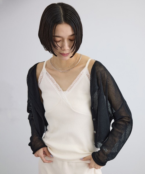 ADAM ET ROPE'(アダムエロペ)の「【Angie La La for SALON】GENTLE intimate レースキャミソール(キャミソール・レディース・チャコール/ホワイト・F)」の13枚目の写真