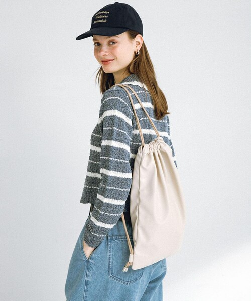 URBAN RESEARCH Sonny Label（アーバンリサーチサニーレーベル）の「エンボスロゴナップサック（バックパック/リュック・レディース・ブラック/アイボリー・one）」の4枚目の写真