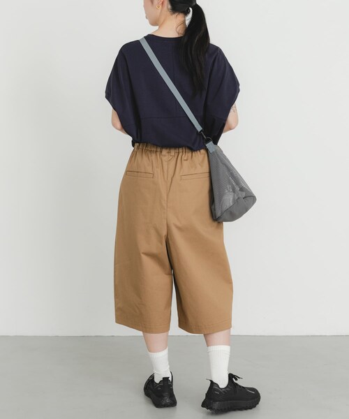EKAL(エカル)の「撥水チノバミューダパンツ(その他パンツ・レディース・キャメル/ブラック・One)」の21枚目の写真