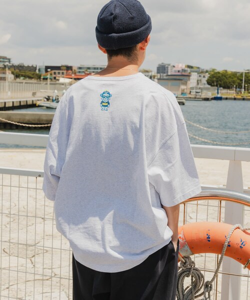 URBAN RESEARCH（アーバンリサーチ）の「Wide Dad GRAPHIC T-SHIRTS